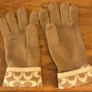 Coach gloves
